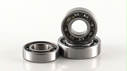 师傅是怎么做到精准挑中问题轴承的？